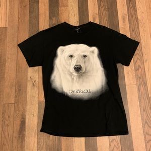Seaworld polar bear shirt